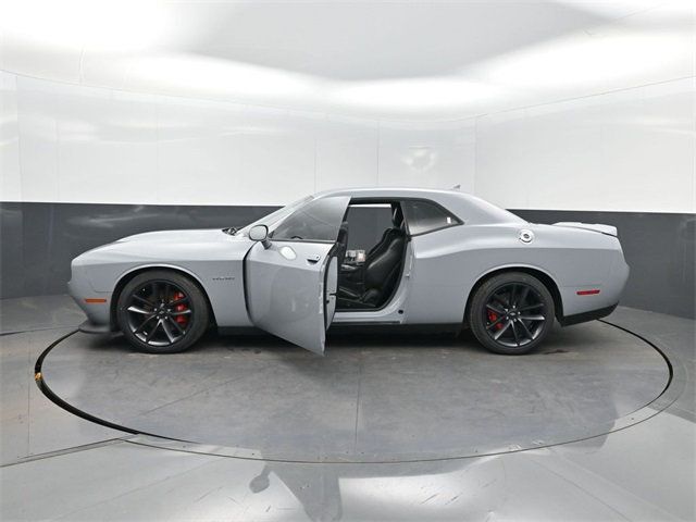 2021 Dodge Challenger R/T photo 27