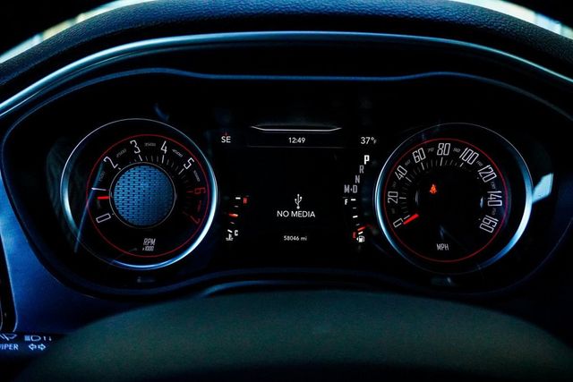 2021 Dodge Challenger R/T RWD - 22972573 - 21