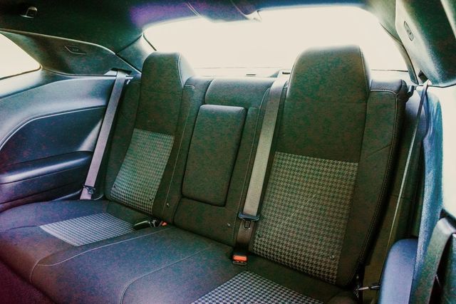 2021 Dodge Challenger R/T RWD - 22972573 - 29