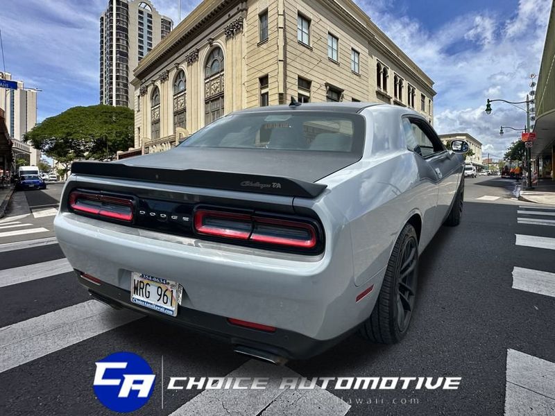 2021 Dodge Challenger R/T Scat Pack photo 4