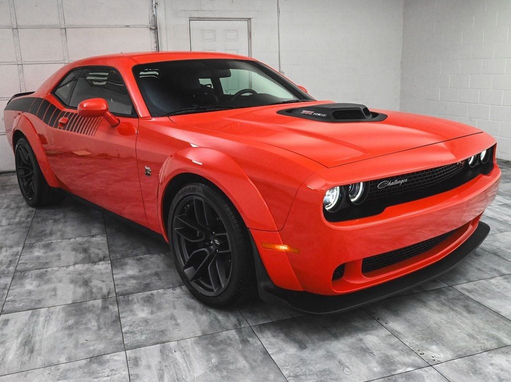 2021 Dodge Challenger R/T Scat Pack Widebody photo 3