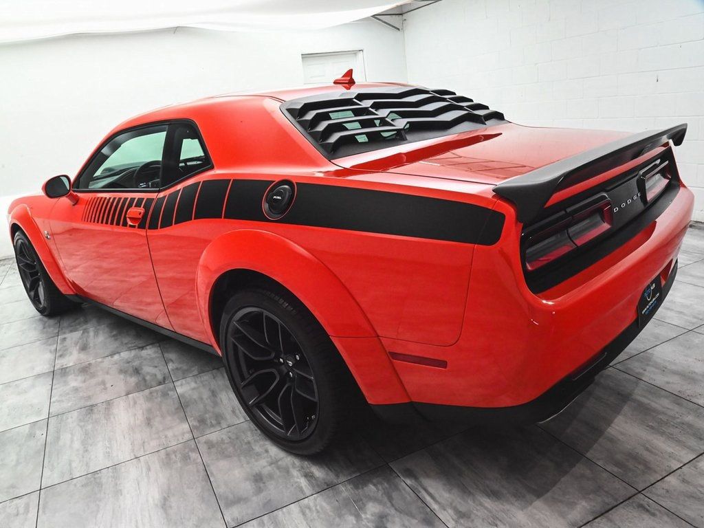2021 Dodge Challenger R/T Scat Pack Widebody photo 4