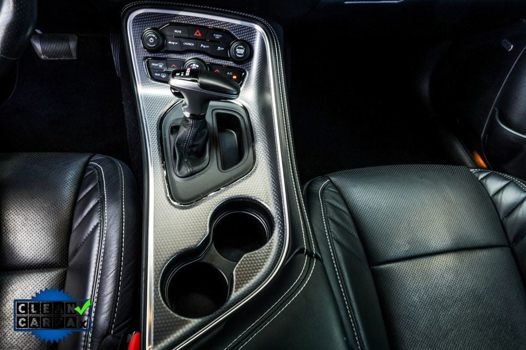 Dodge Challenger photo 21