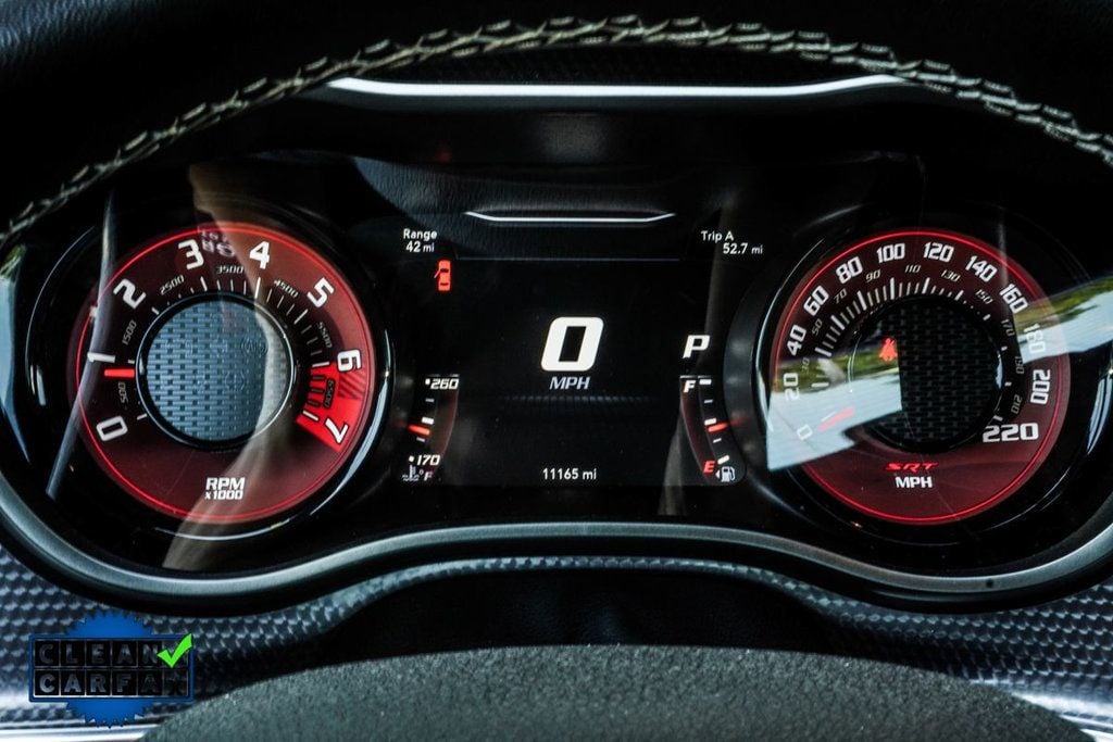 Dodge Challenger photo 28