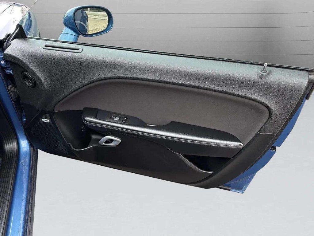 2021 Dodge Challenger SXT AWD - 22955569 - 24