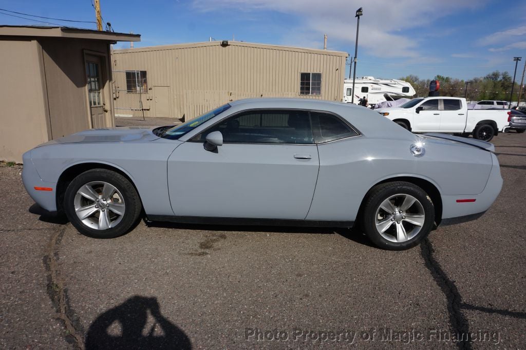 2021 Dodge Challenger SXT RWD - 23008136 - 1