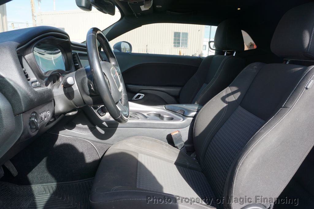2021 Dodge Challenger SXT RWD - 23008136 - 5