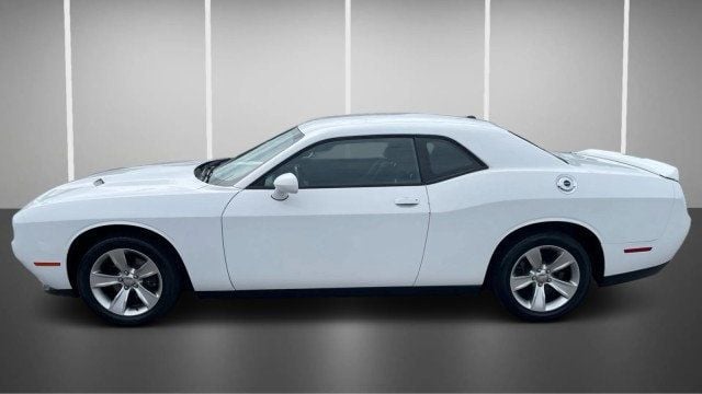 2021 Dodge Challenger SXT RWD - 23047859 - 13
