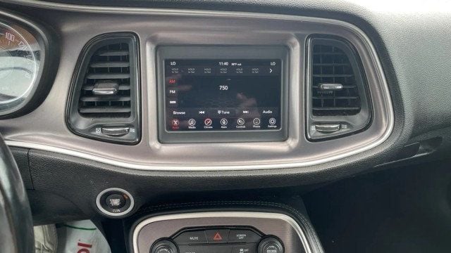 2021 Dodge Challenger SXT RWD - 23047859 - 19