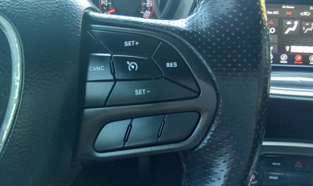 2021 Dodge Challenger SXT photo 15