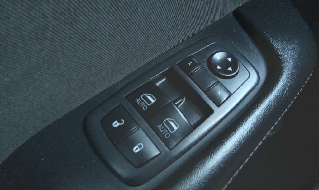 2021 Dodge Challenger SXT photo 25