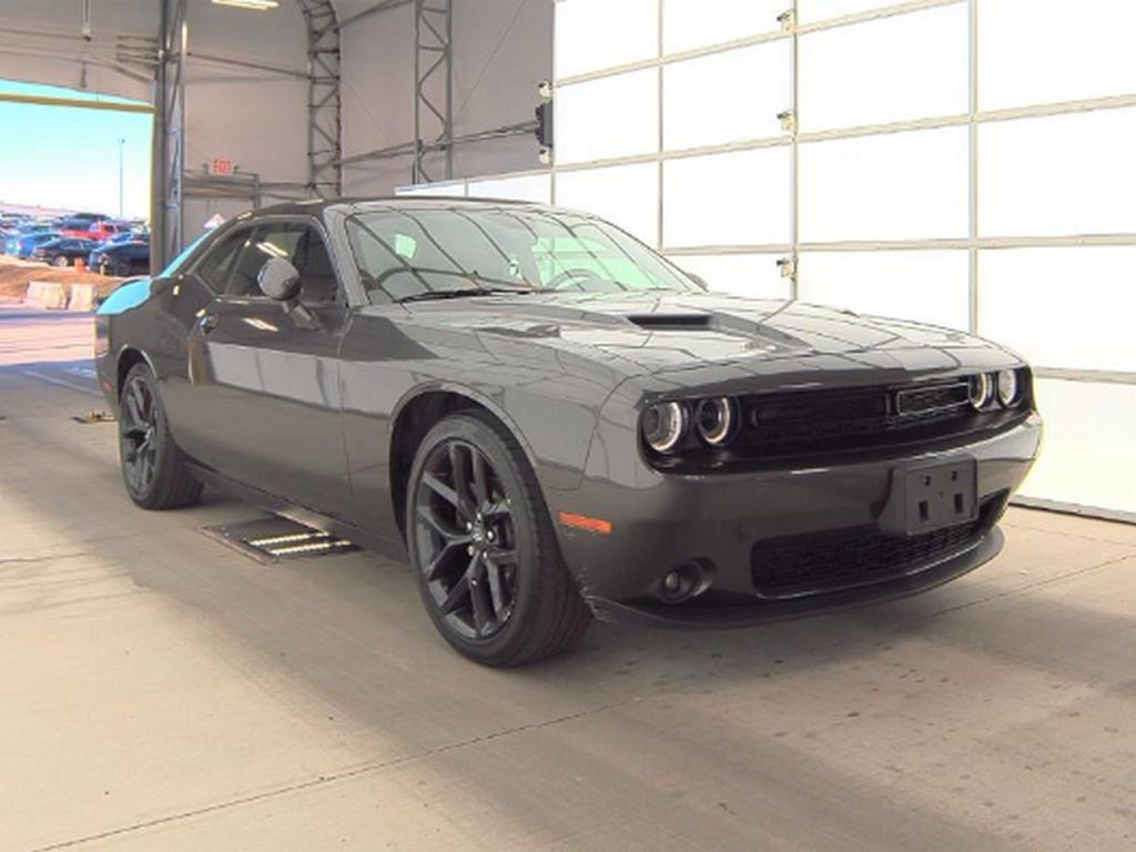 2021 Dodge Challenger SXT RWD - 22730948 - 3