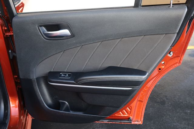 2021 Dodge Charger  - 22980114 - 19