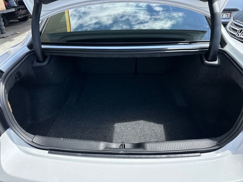 2021 Dodge Charger R/T RWD - 23051408 - 19