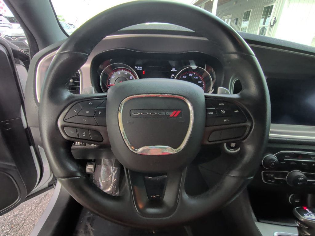 Dodge Charger R/T RWD photo 15