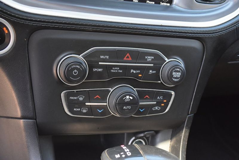 2021 Dodge Charger R/T photo 18