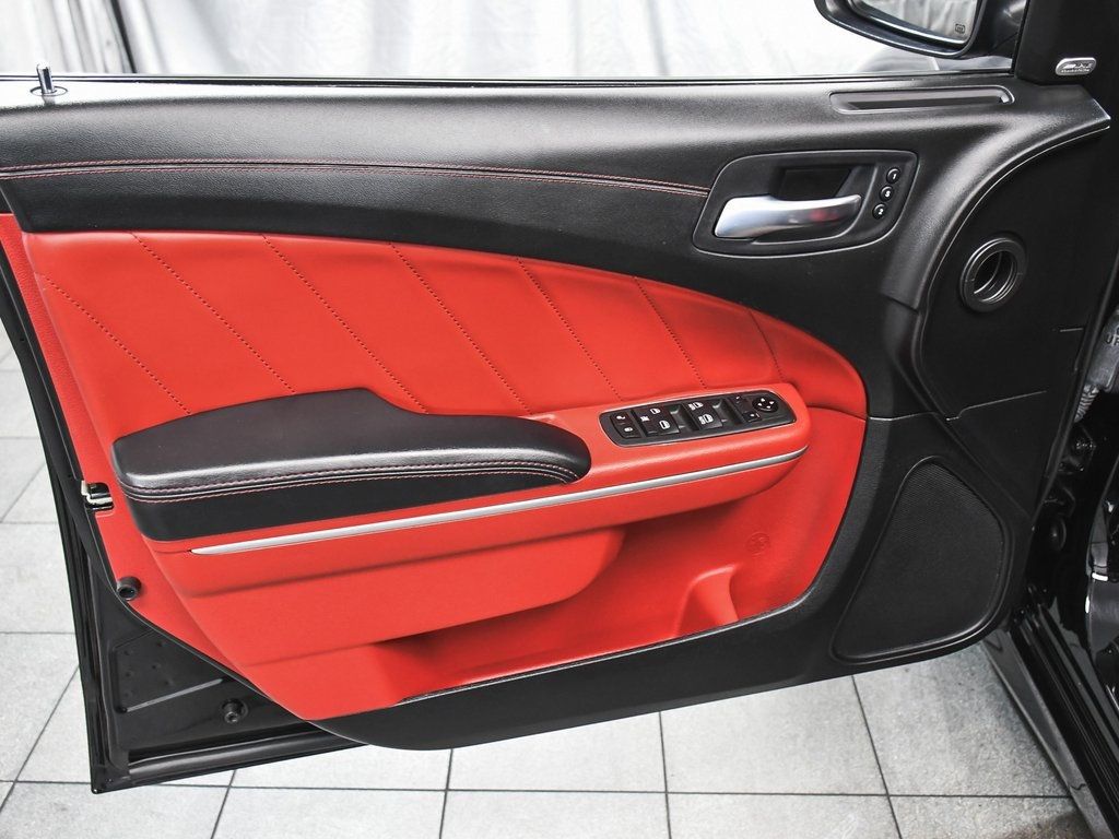 2021 Dodge Charger R/T Scat Pack Widebody photo 9