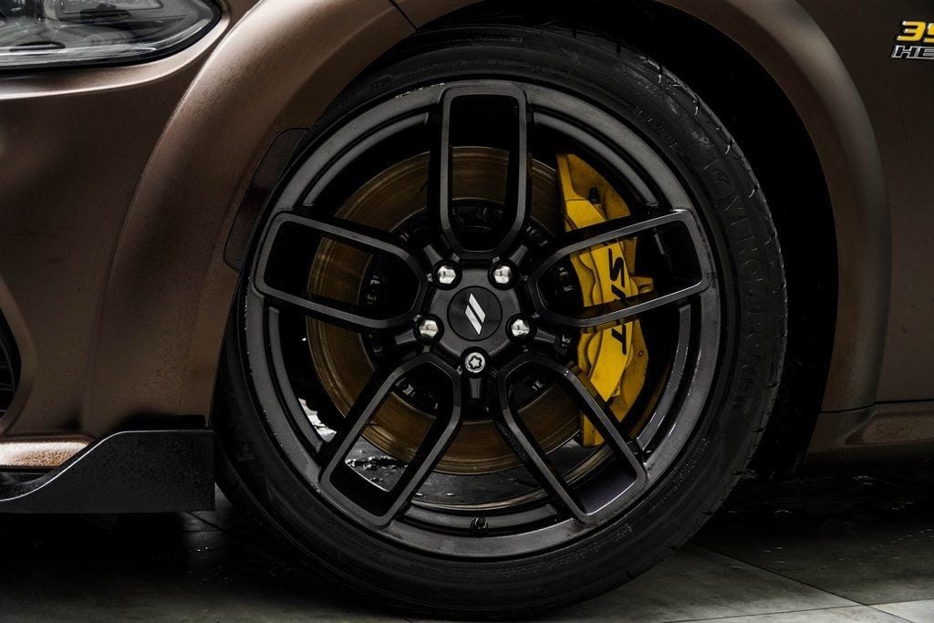 2021 Dodge Charger R/T Scat Pack Widebody photo 3