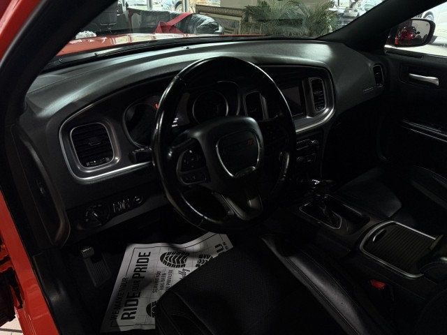2021 Dodge Charger SXT photo 13