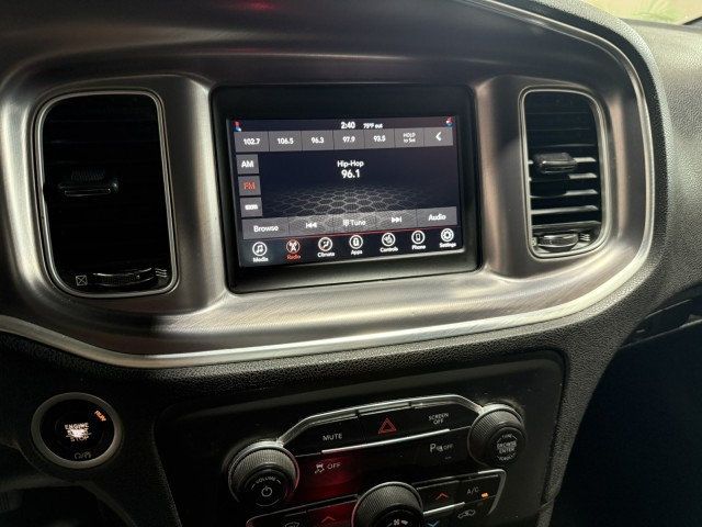 2021 Dodge Charger SXT photo 15