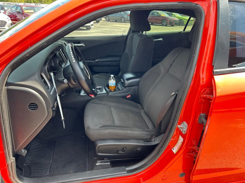 2021 Dodge Charger SXT photo 8