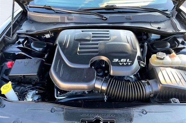 2021 Dodge Charger SXT RWD - 22977578 - 37