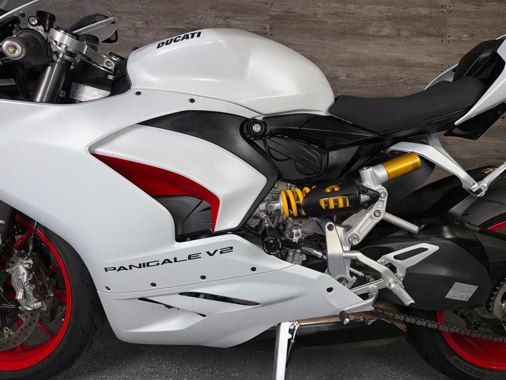 2021 Ducati Panigale V2 LOW MILES! - 23022197 - 12