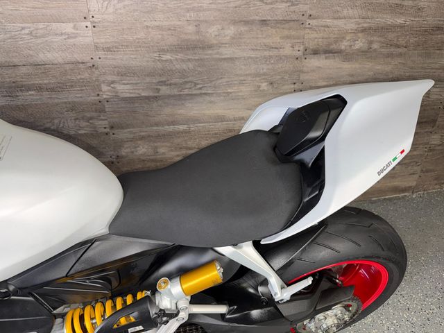 2021 Ducati Panigale V2 LOW MILES! - 23022197 - 13