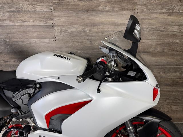 2021 Ducati Panigale V2 LOW MILES! - 23022197 - 3