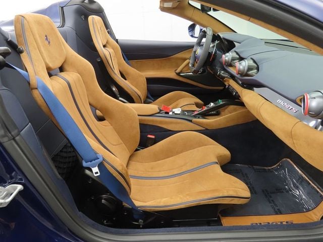 2021 Ferrari 812 GTS Convertible - 22995244 - 26