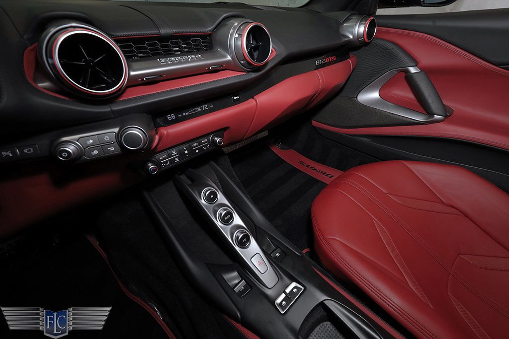 2021 Ferrari 812 GTS Convertible - 22993366 - 19
