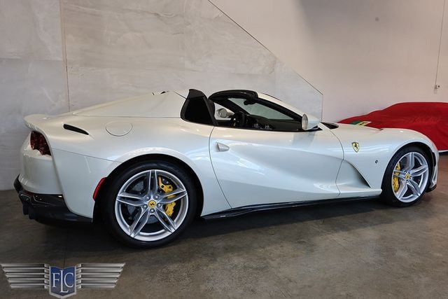 2021 Ferrari 812 GTS Convertible - 23049095 - 4
