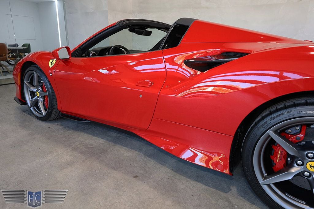 2021 Ferrari F8 Spider Convertible - 22769972 - 9