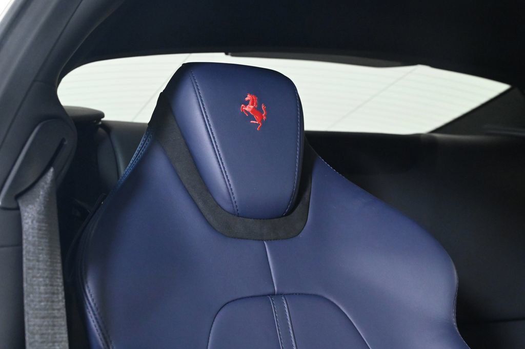 2021 Ferrari Roma Base - 22978888 - 21