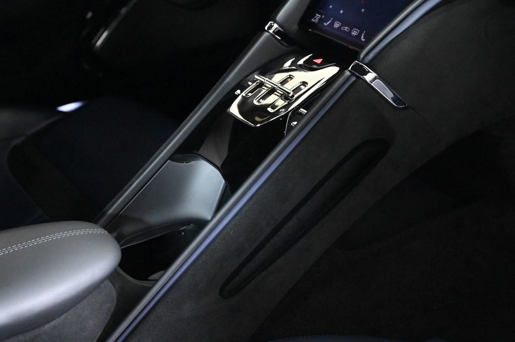 2021 Ferrari Roma Base - 22978888 - 32