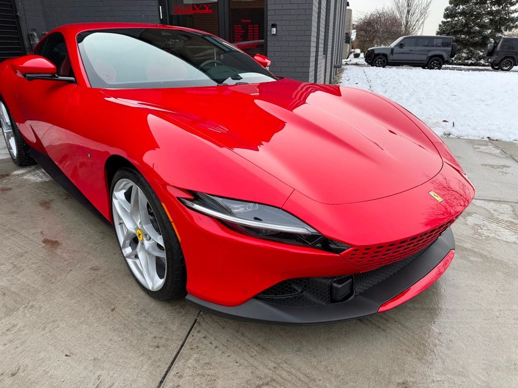 2021 Ferrari Roma photo 2