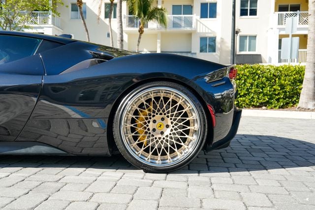 2021 Ferrari SF90 Stradale Coupe - 22998025 - 15