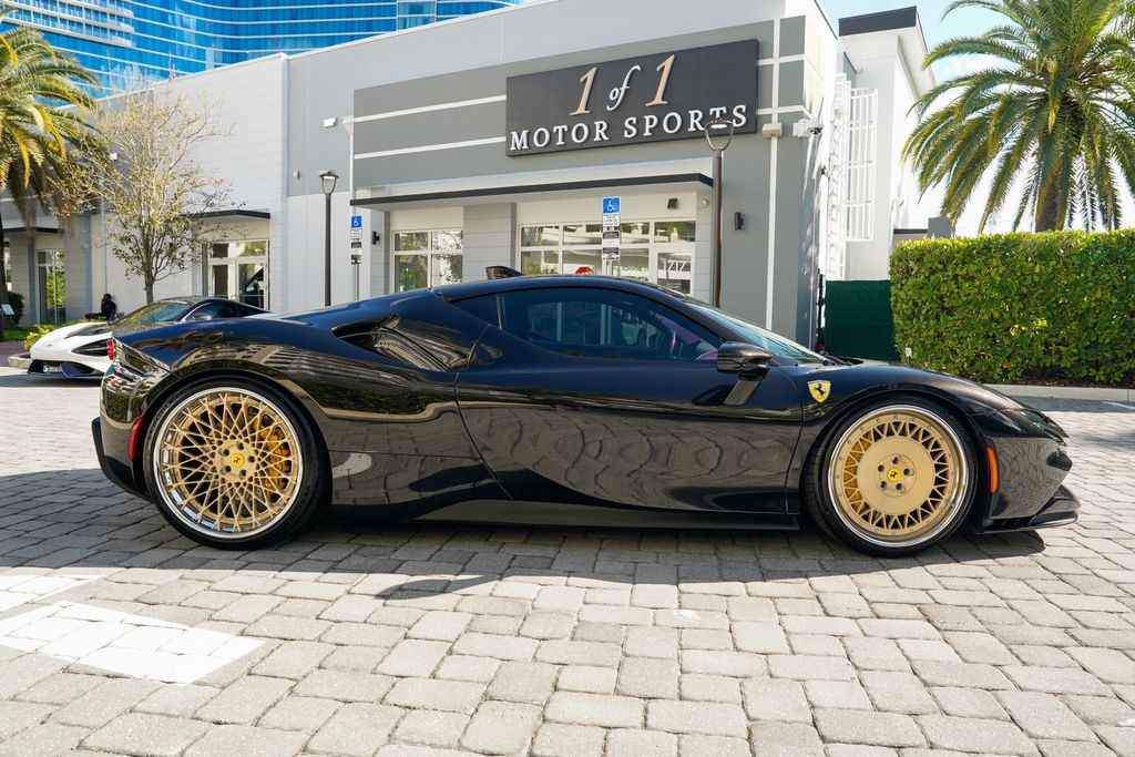 2021 Ferrari SF90 Stradale Coupe - 22998025 - 32