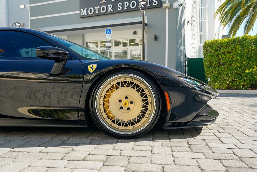 2021 Ferrari SF90 Stradale Coupe - 22998025 - 33