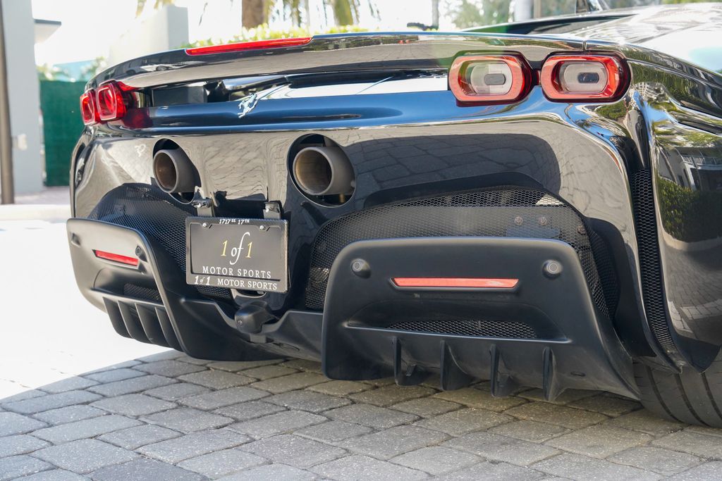 2021 Ferrari SF90 Stradale Coupe - 22998025 - 47