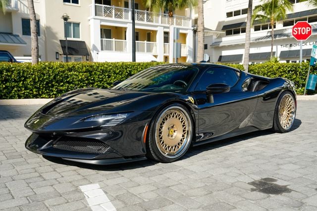 2021 Ferrari SF90 Stradale Coupe - 22998025 - 8