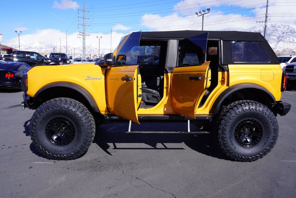 2021 Ford Bronco BADLANDS - 22775892 - 22