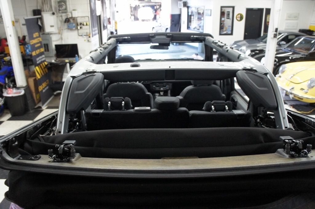 2021 Ford Bronco Big Bend 4x4! 1-Owner! Custom Wrap, Manual 7 spd, Only 3k miles - 22936221 - 56