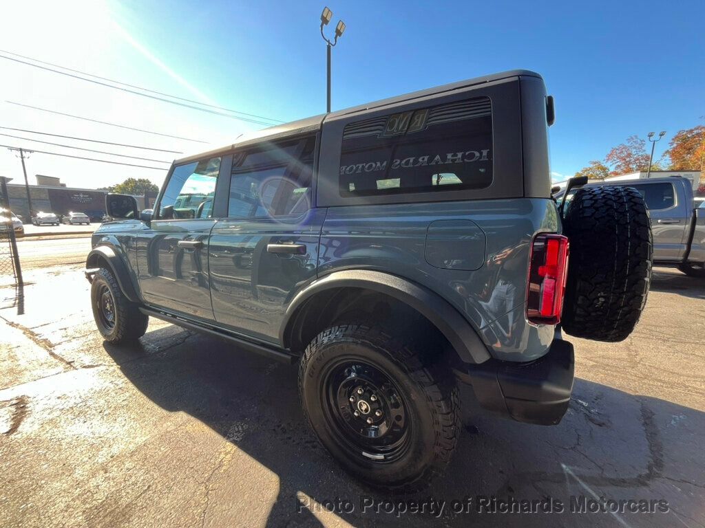 2021 Ford Bronco Black Diamond 4 Door Advanced 4x4 - 22610619 - 9