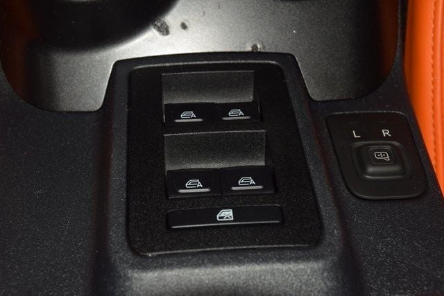 2021 Ford Bronco First Edition - 22838201 - 39