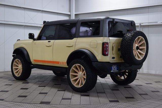 2021 Ford Bronco First Edition - 22838201 - 4