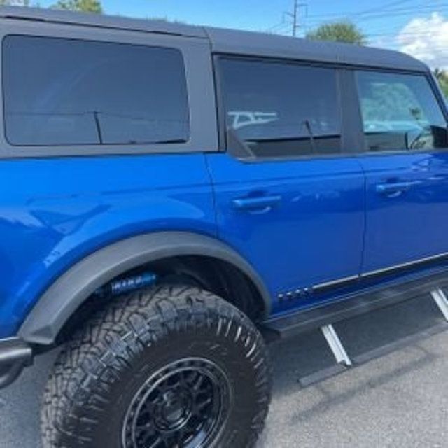 2021 Ford Bronco First Edition photo 12