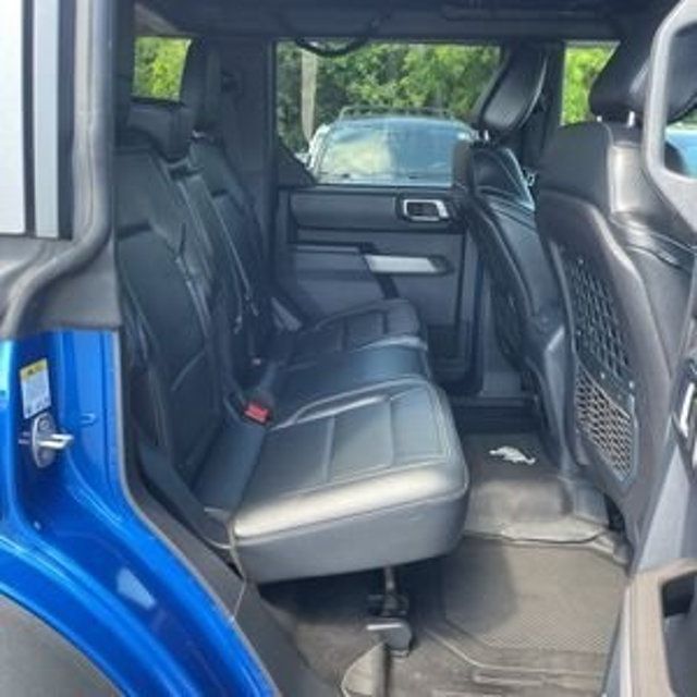 2021 Ford Bronco First Edition photo 24