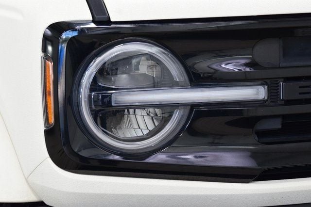 2021 Ford Bronco Outer Banks photo 10