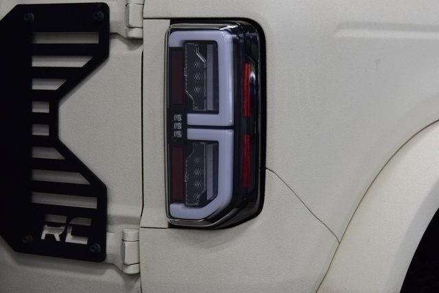 2021 Ford Bronco Outer Banks photo 16